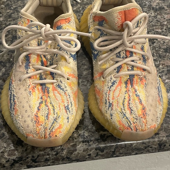 Yeezy Shoes - Yeezy 350 V2 Size 4.5